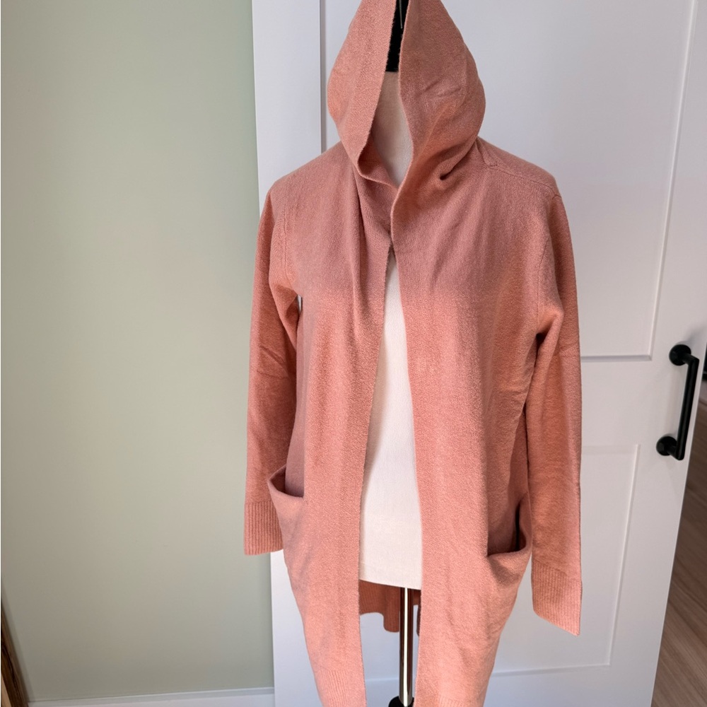 Isabella Rodriguez NWT Peach Cardigan